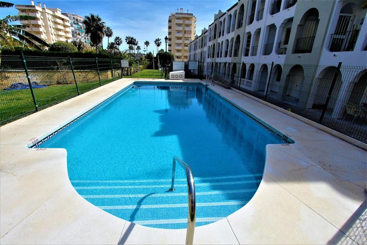 Apartamento Andalucia - A 100 Metros De La Playa, Camino Recto Sin Cuestas - Piscina Benalmádena Kültér fotó