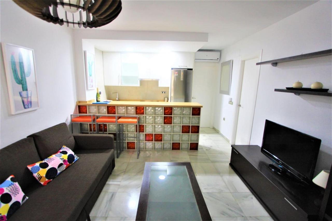 Apartamento Andalucia - A 100 Metros De La Playa, Camino Recto Sin Cuestas - Piscina Benalmádena Kültér fotó