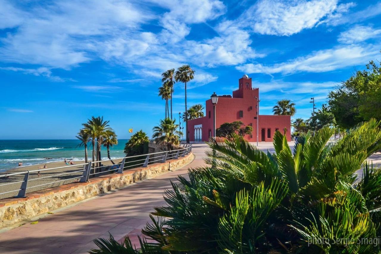 Apartamento Andalucia - A 100 Metros De La Playa, Camino Recto Sin Cuestas - Piscina Benalmádena Kültér fotó