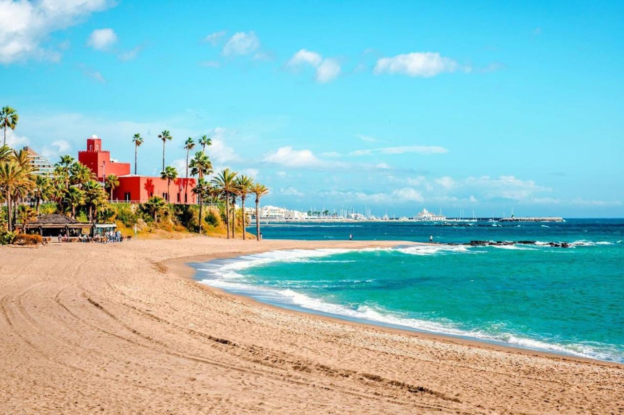 Apartamento Andalucia - A 100 Metros De La Playa, Camino Recto Sin Cuestas - Piscina Benalmádena Kültér fotó