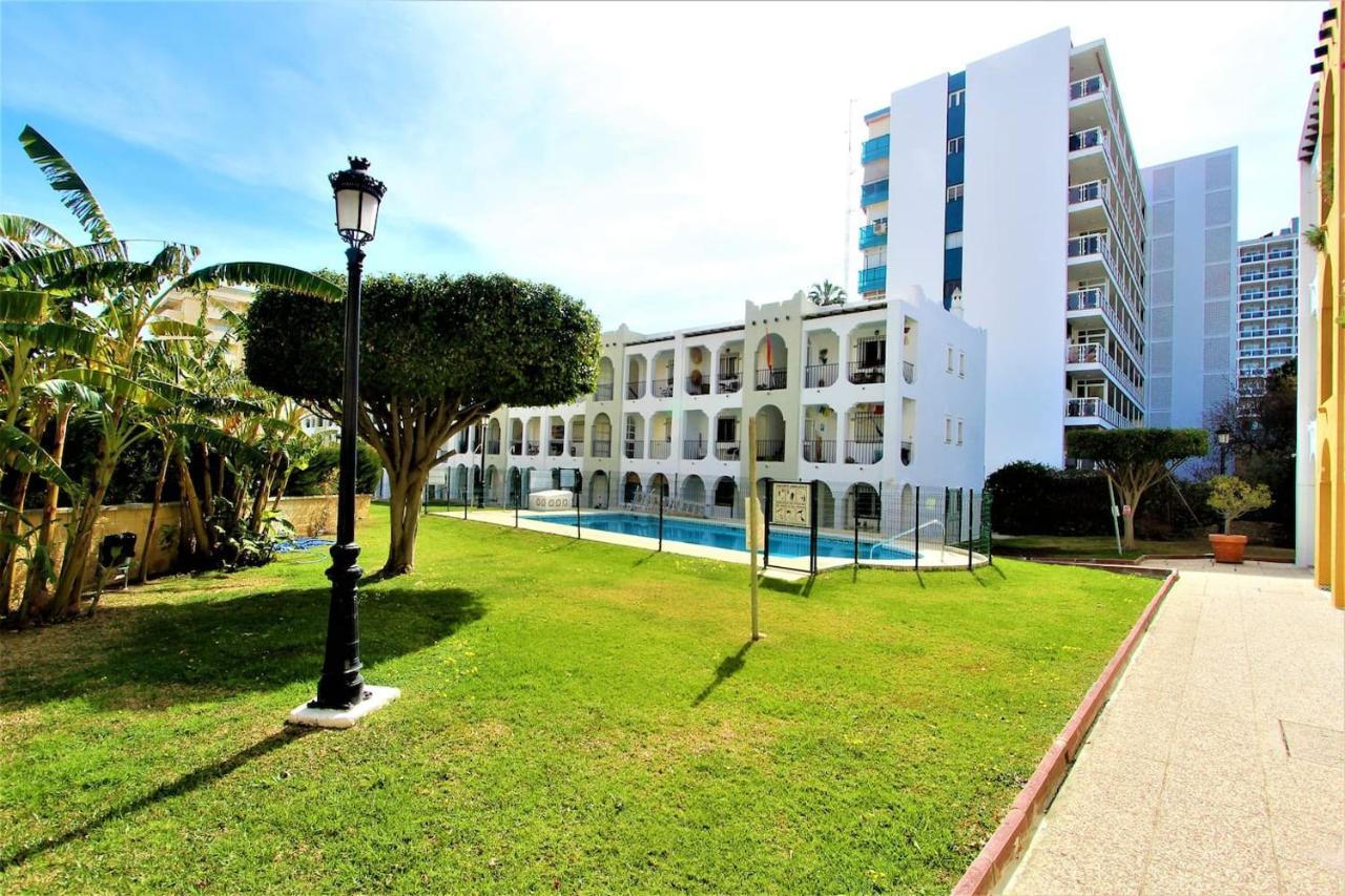 Apartamento Andalucia - A 100 Metros De La Playa, Camino Recto Sin Cuestas - Piscina Benalmádena Kültér fotó